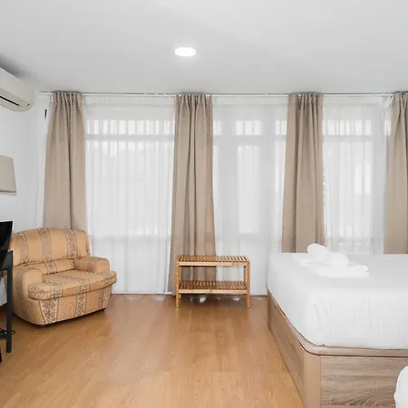 Mouraria By Hosty * Lizbona